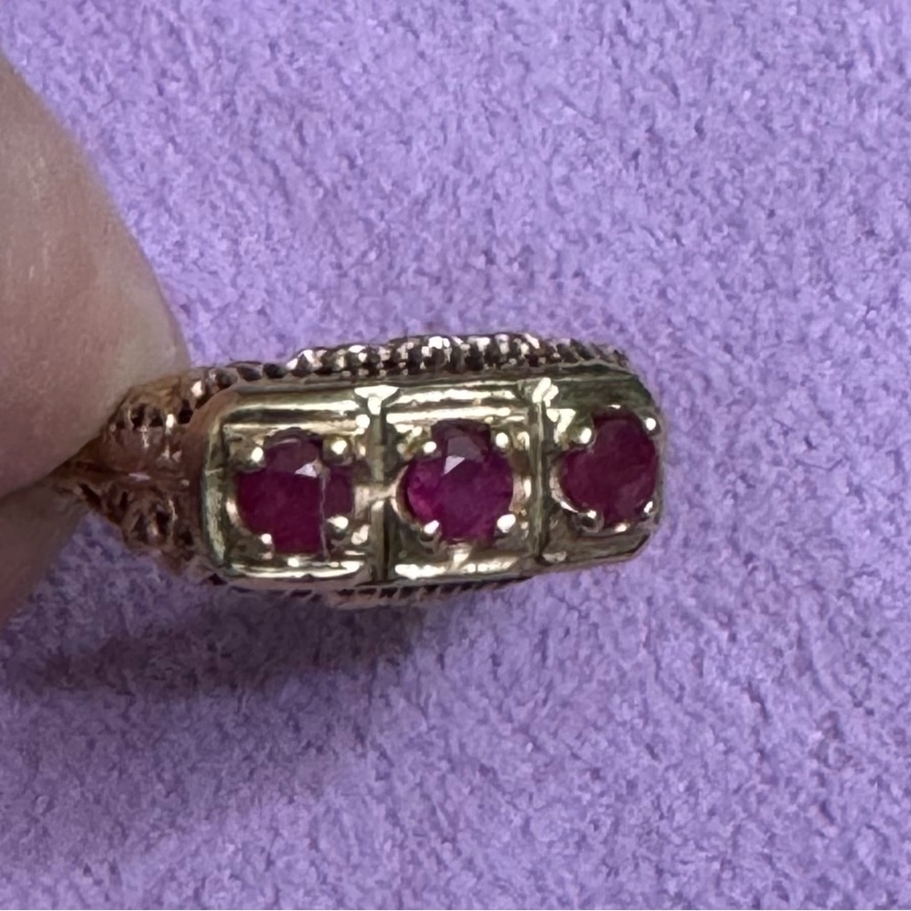 10k Gold Ruby Ring - image 6